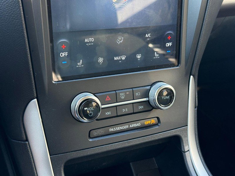 Certified 2024 Ford Edge SEL image 18