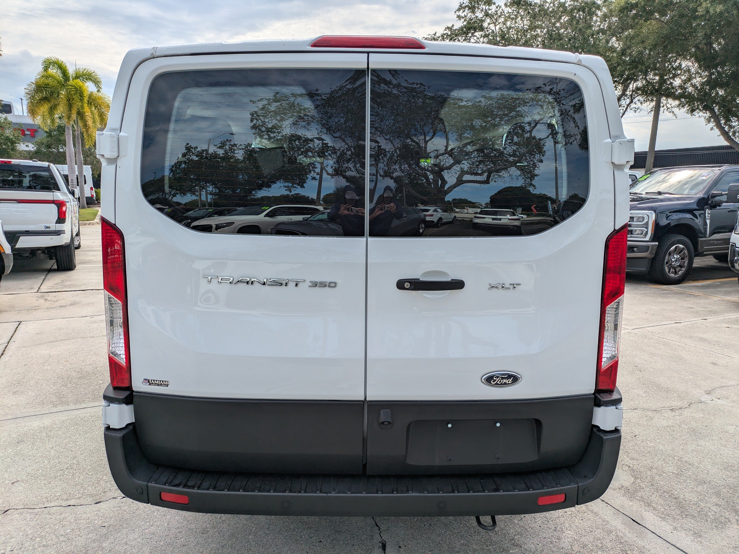 Certified 2025 Ford Transit 350 XLT RWD image 5