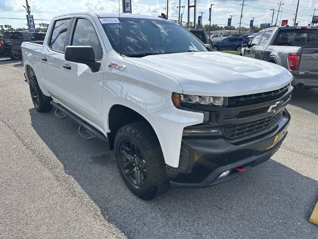 Used 2020 Chevrolet Silverado 1500 LT Trail Boss w/ Convenience Package AWD/4WD image 3