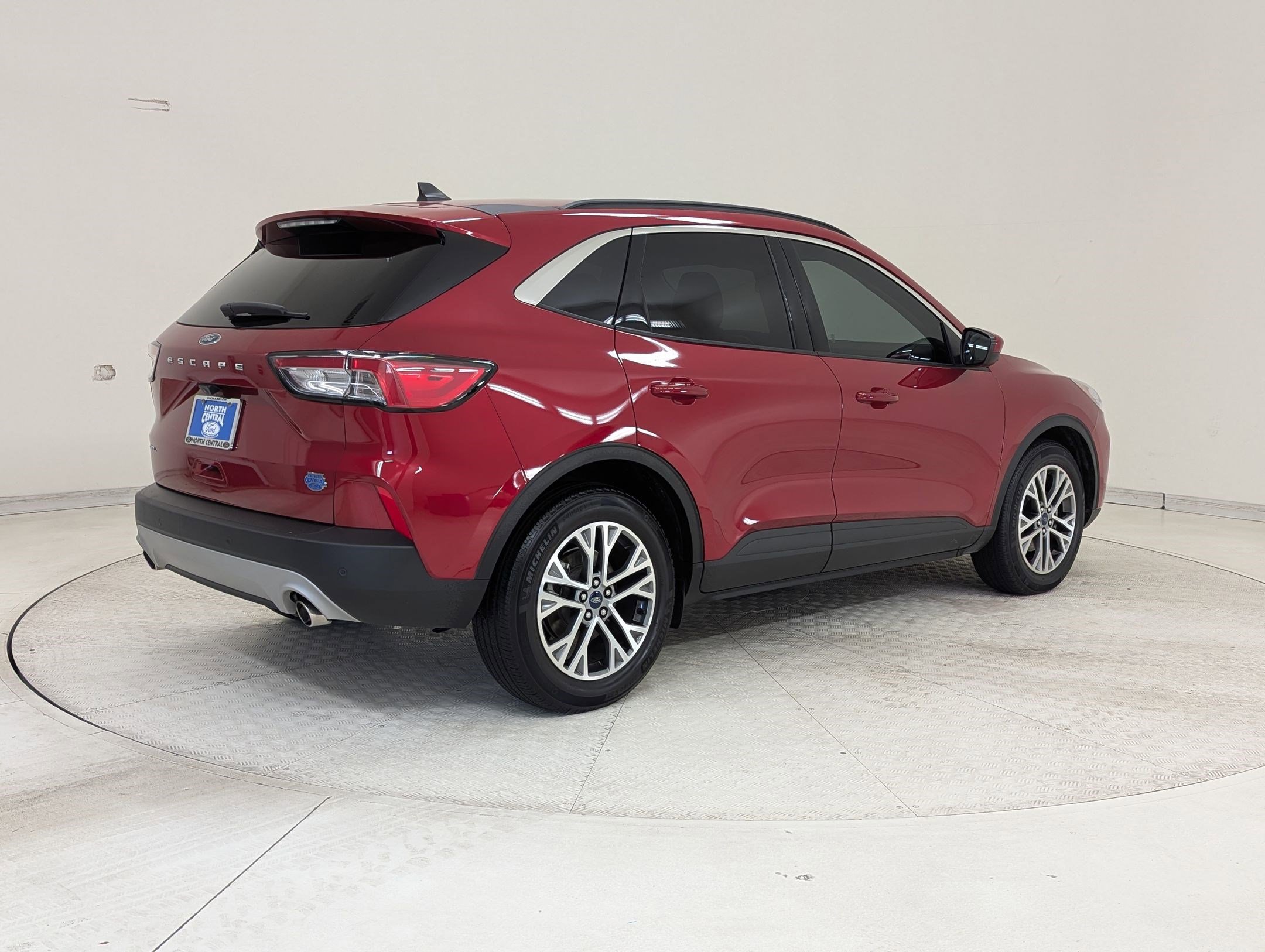 Certified 2022 Ford Escape SEL w/ Technology Package image 8