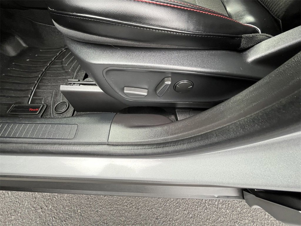 Certified 2024 Ford Escape ST-Line w/ Tech Pack #1 image 11