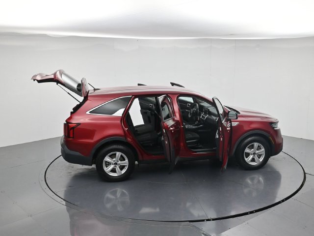 Used 2022 Kia Sorento LX FWD image 47