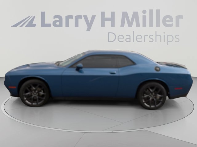 Used 2023 Dodge Challenger SXT w/ Blacktop Package RWD image 2