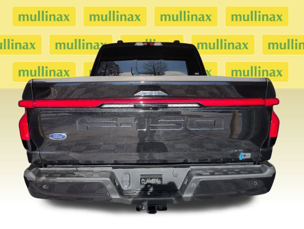 Certified 2023 Ford F150 Lightning Lariat w/ Tow Technology Package image 4