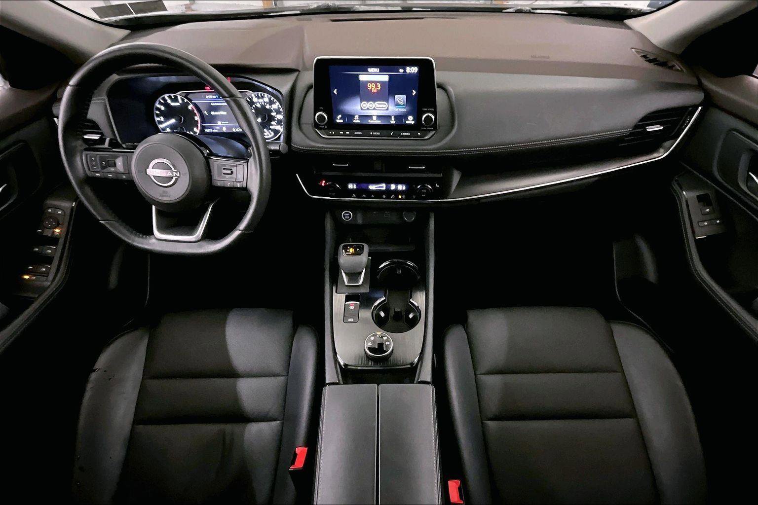 Used 2023 Nissan Rogue SV w/ SV Premium B Package image 14