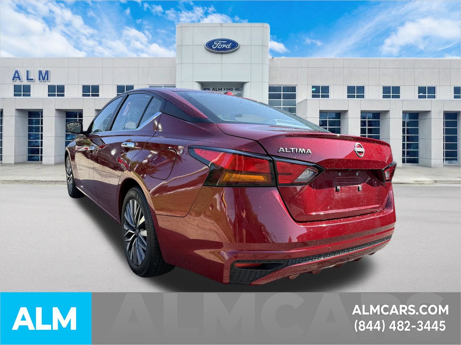 Used 2025 Nissan Altima 2.5 SV FWD image 9