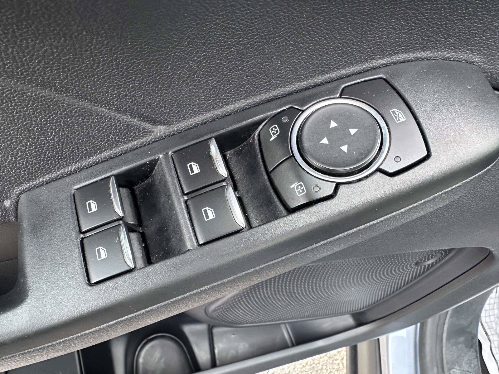 Certified 2022 Ford Escape SEL AWD/4WD image 10