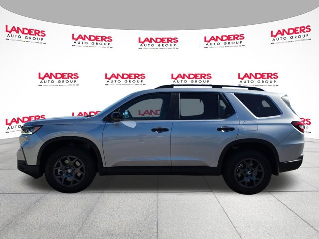 Used 2025 Honda Pilot TrailSport image 6