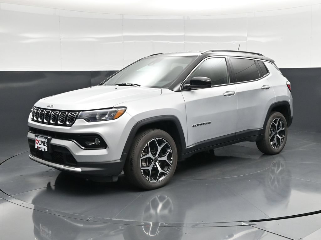 Used 2025 Jeep Compass Limited AWD/4WD image 8