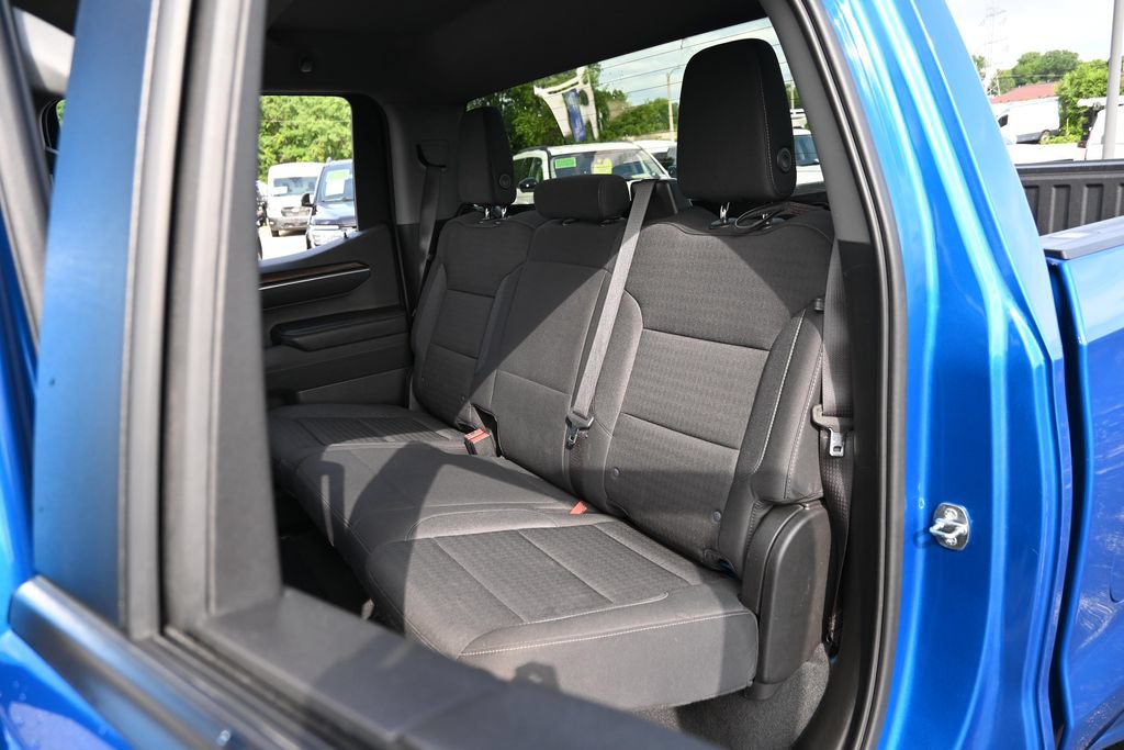 Used 2023 Chevrolet Silverado 1500 RST w/ Z71 Off-Road Package AWD/4WD image 24
