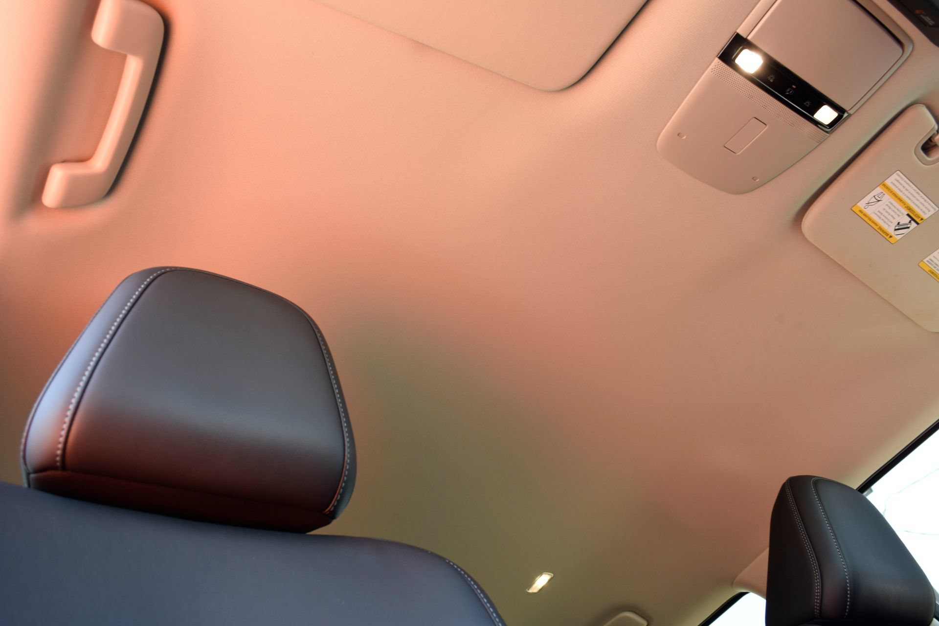 Used 2025 Nissan Armada SV RWD image 26