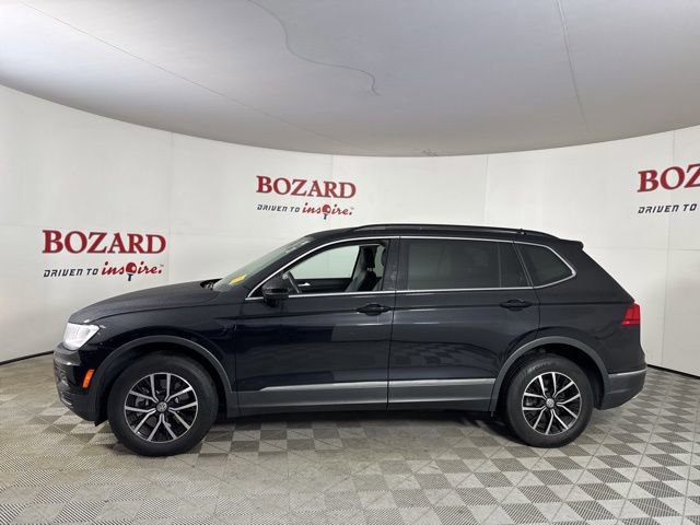 Used 2021 Volkswagen Tiguan SE image 2
