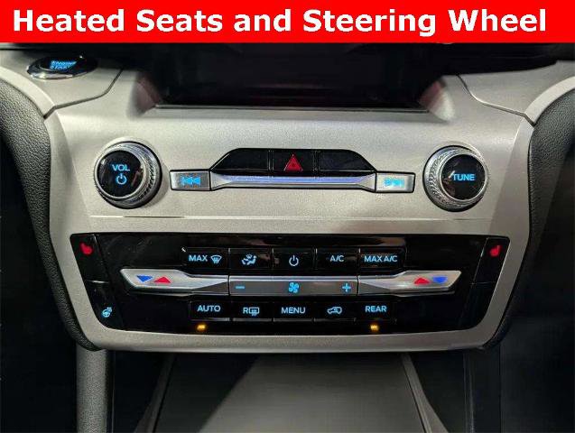 Certified 2022 Ford Explorer XLT w/ Equipment Group 202A image 21