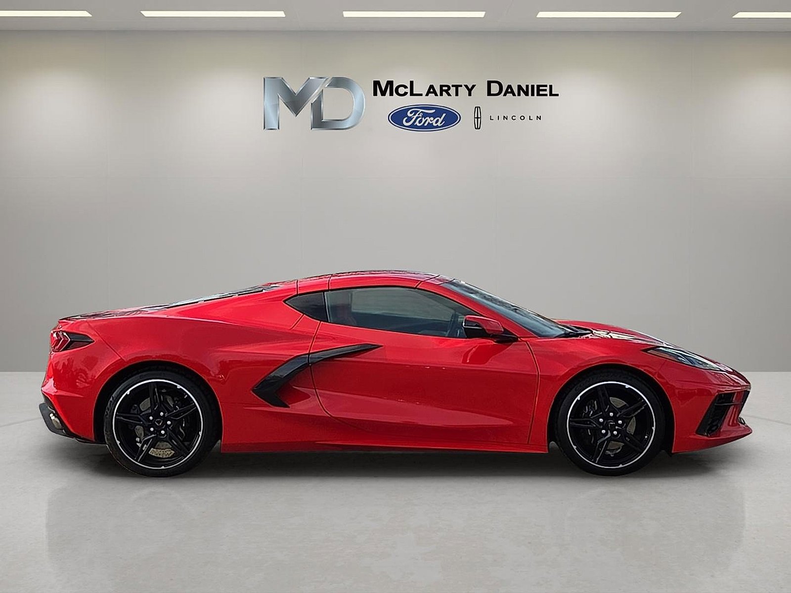 Used 2024 Chevrolet Corvette Stingray Preferred Cpe w/ 2LT image 6