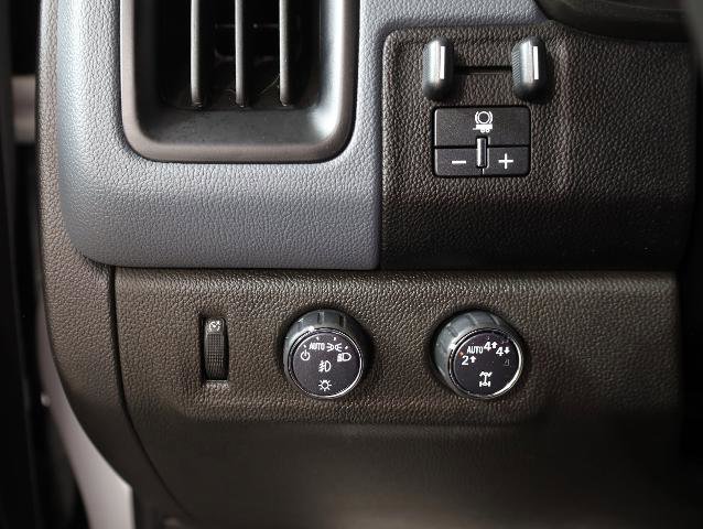 Used 2022 Chevrolet Colorado Z71 w/ Safety Package image 19