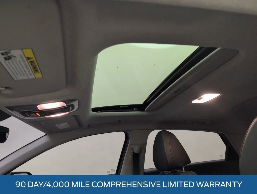 Used 2024 Hyundai Elantra Limited image 15