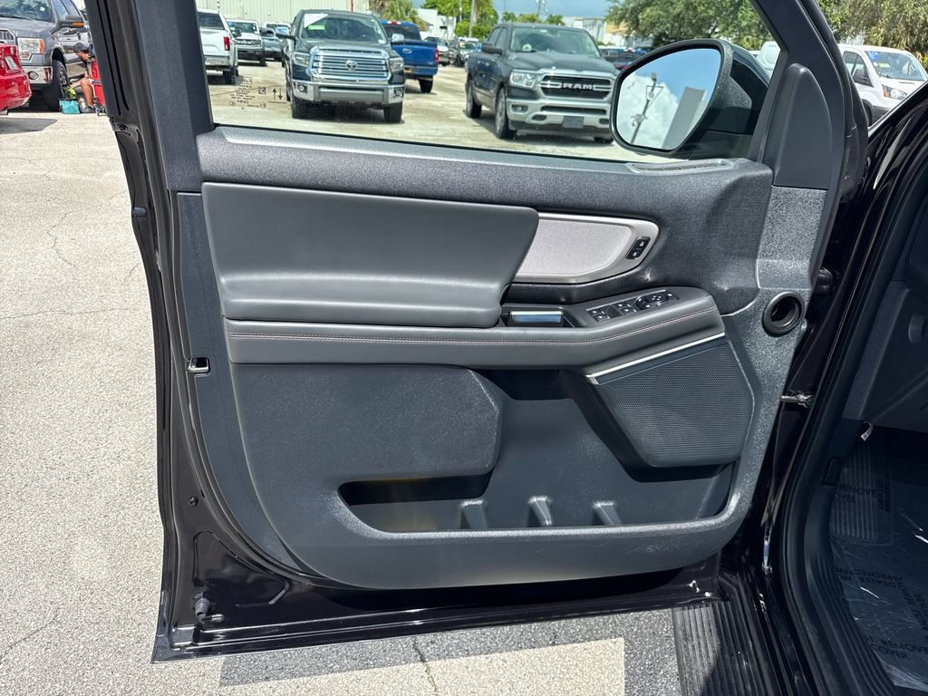 Certified 2025 Ford Expedition Active RWD image 14
