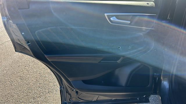 Certified 2020 Ford Edge ST-Line w/ Cold Weather Package image 14