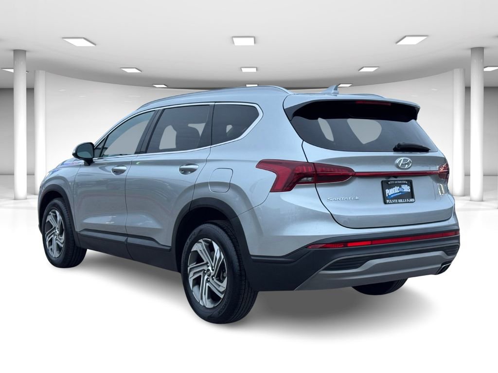 Used 2023 Hyundai Santa Fe SEL image 2