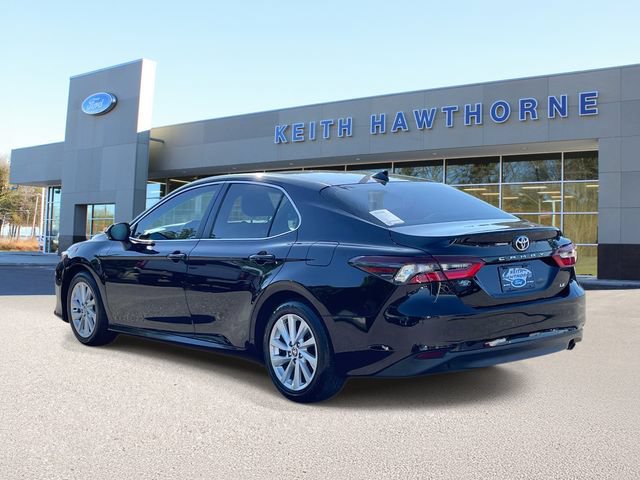 Used 2023 Toyota Camry LE w/ Convenience Package FWD image 4