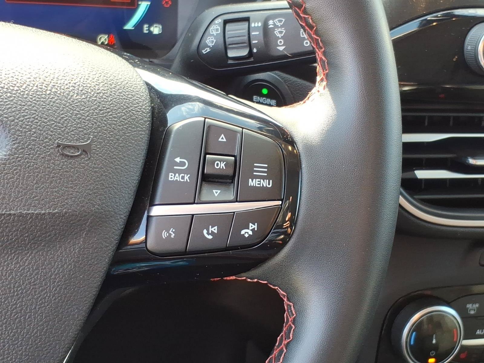 Certified 2022 Ford Escape SEL w/ SEL Stealth AWD Package image 21