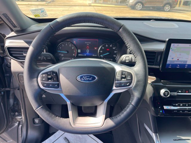 Certified 2023 Ford Explorer Limited w/ Equipment Group 301A RWD image 27