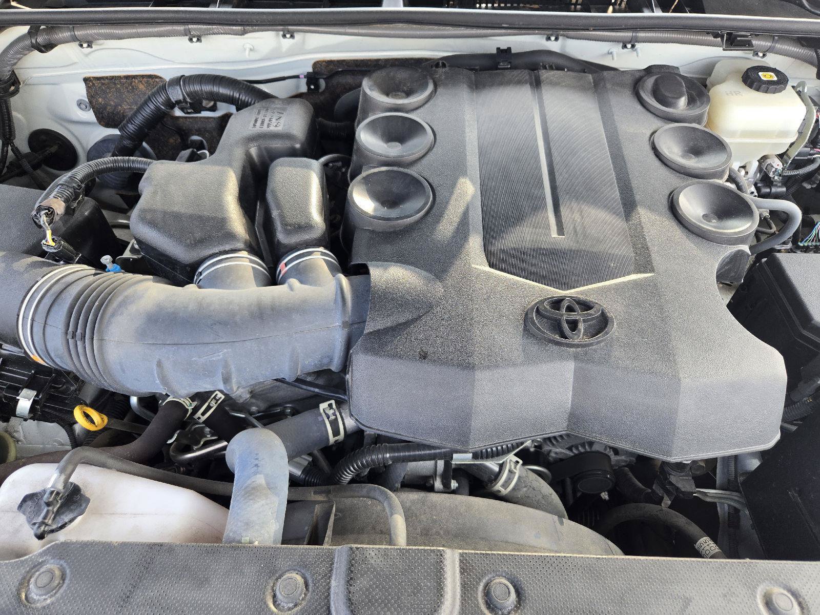 Used 2022 Toyota 4Runner SR5 Premium w/ Moonroof Package AWD/4WD image 30