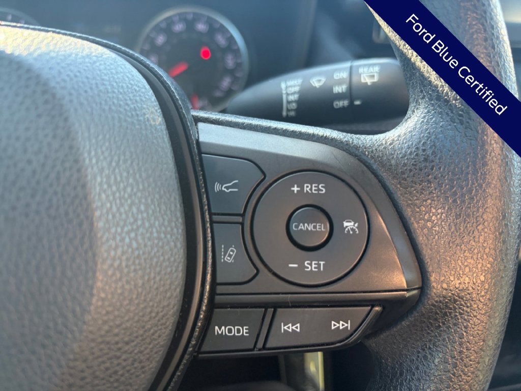 Used 2021 Toyota RAV4 LE FWD image 20