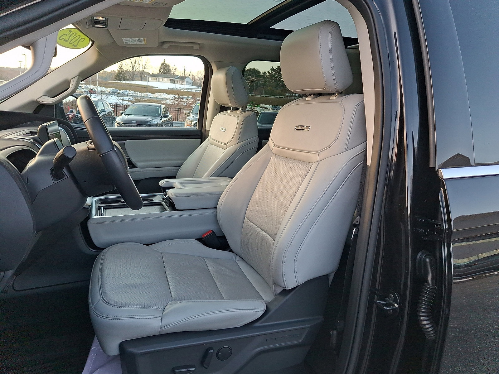 Certified 2025 Ford Expedition Max Platinum image 14