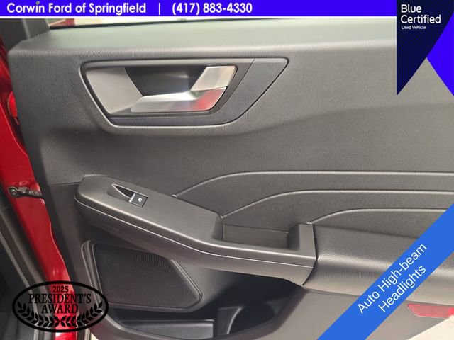 Certified 2021 Ford Escape SE w/ SE Sport Appearance Package FWD image 15