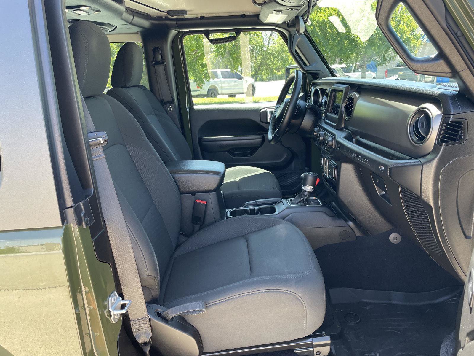 Used 2021 Jeep Wrangler Sport AWD/4WD image 19
