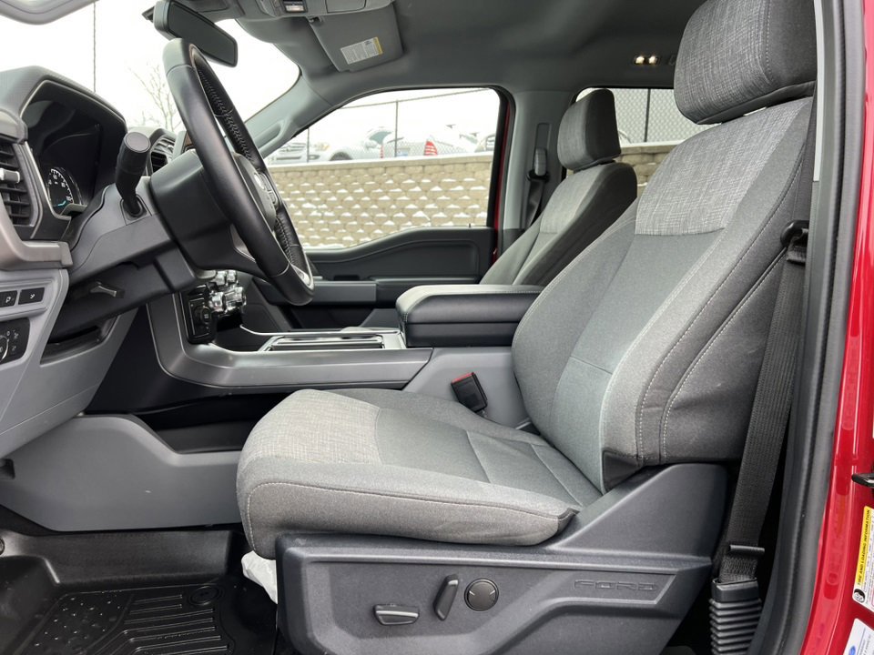 Certified 2022 Ford F150 XLT w/ Equipment Group 302A High image 11