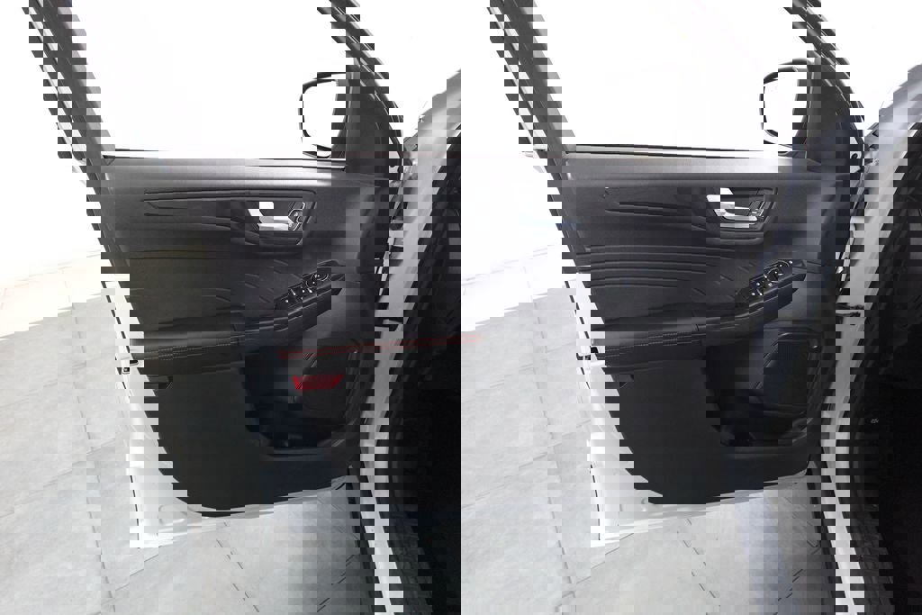 Certified 2025 Ford Escape ST-Line image 8