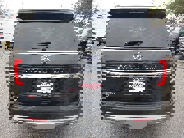 Certified 2024 Ford Expedition Limited image 5