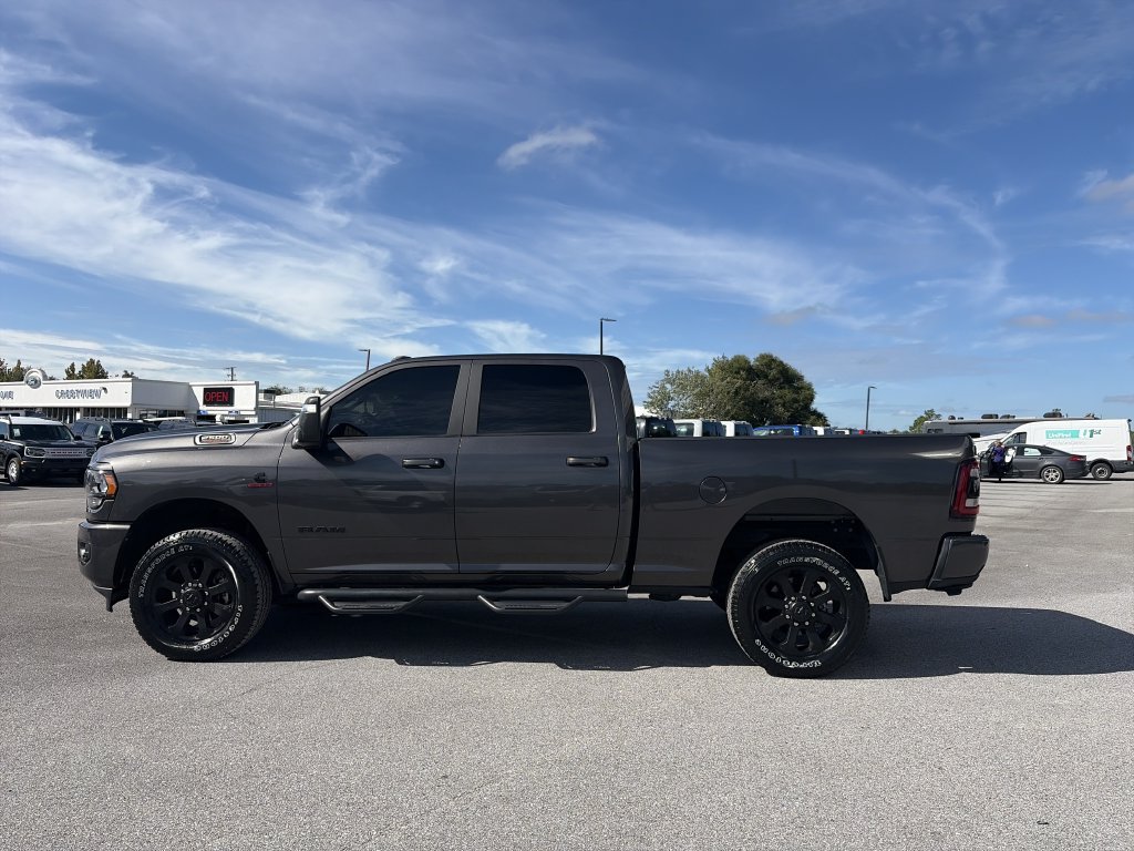 Used 2024 RAM 2500 Big Horn w/ Night Edition AWD/4WD image 4