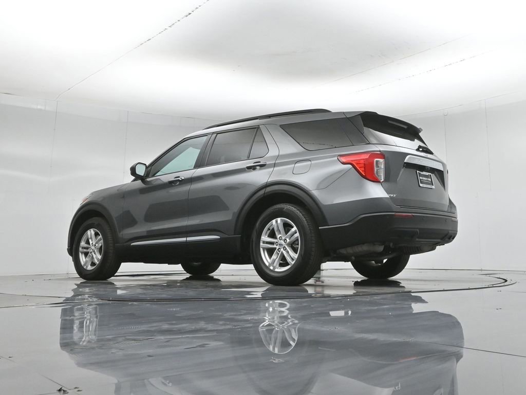 Certified 2023 Ford Explorer XLT image 18