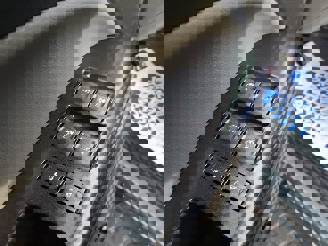 Used 2022 GMC Canyon Elevation Standard image 22