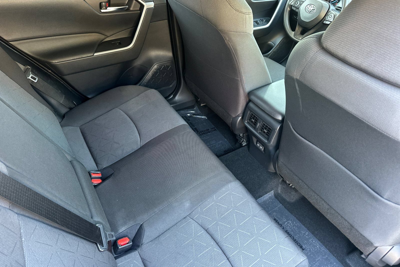 Used 2025 Toyota RAV4 XLE w/ Convenience Package AWD/4WD image 18