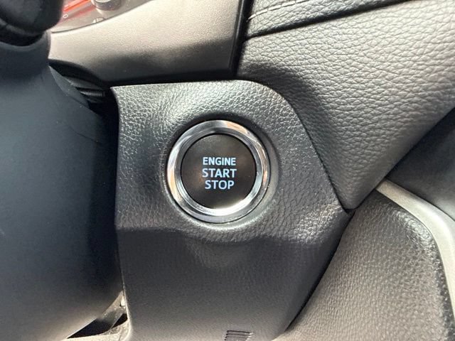 Used 2020 Toyota RAV4 XLE w/ All Weather Liner Package AWD/4WD image 26