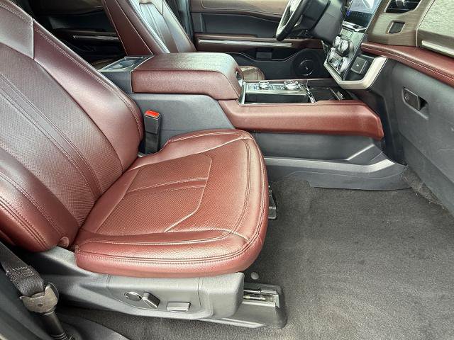 Certified 2024 Ford Expedition Limited AWD/4WD image 9