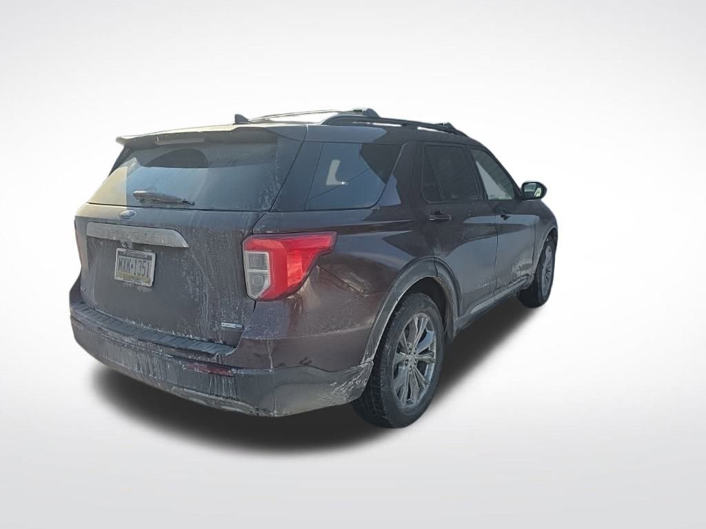 Certified 2020 Ford Explorer XLT w/ Equipment Group 202A image 3