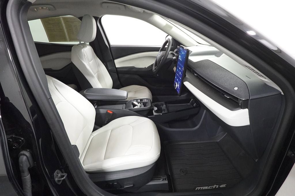 Certified 2025 Ford Mustang Mach-E Premium AWD/4WD image 34