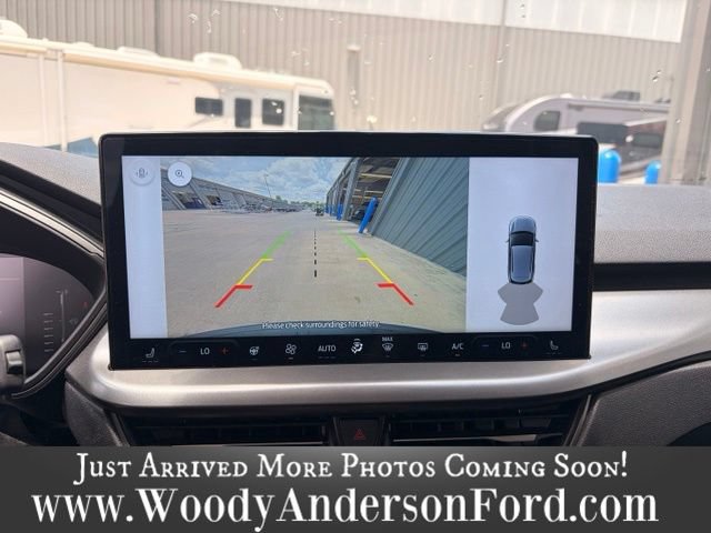 Certified 2024 Ford Escape SE FWD image 11