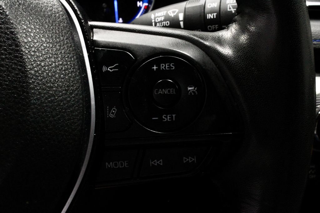 Used 2023 Toyota RAV4 XSE w/ XSE Grade Weather Package AWD/4WD image 28
