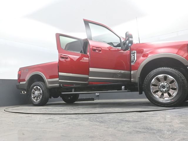 Certified 2022 Ford F350 King Ranch w/ King Ranch Ultimate Package AWD/4WD image 33