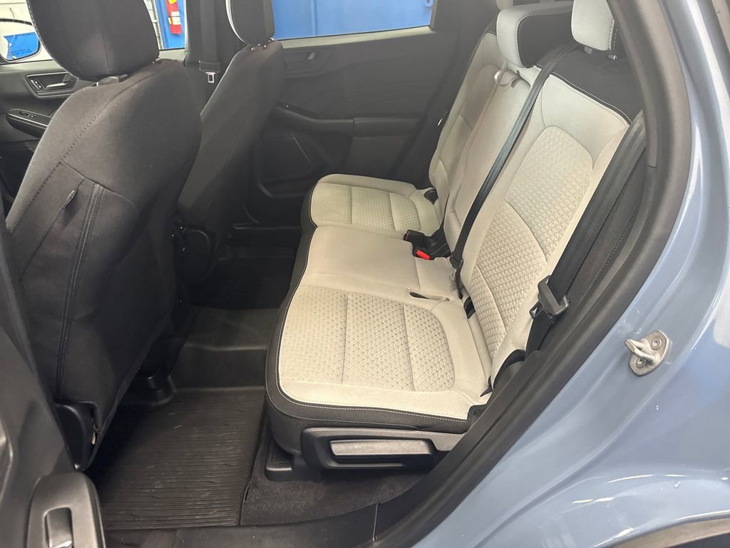 Certified 2023 Ford Escape Active AWD/4WD image 32
