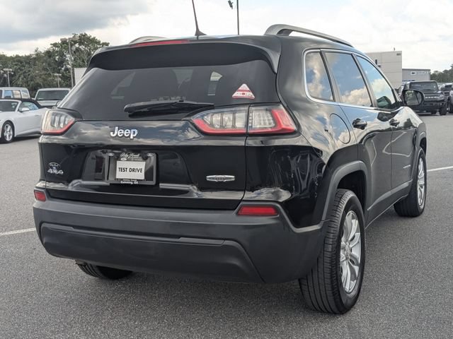 Used 2019 Jeep Cherokee Latitude w/ Popular Appearance Group AWD/4WD image 3