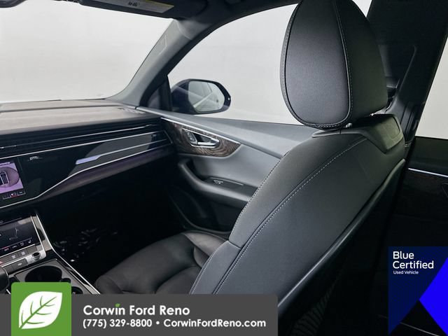 Used 2019 Audi Q8 Premium Plus AWD/4WD image 26