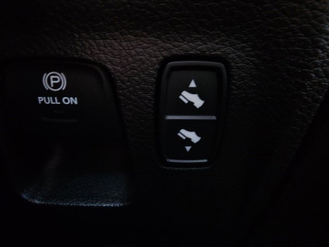Used 2021 RAM 1500 Big Horn AWD/4WD image 25