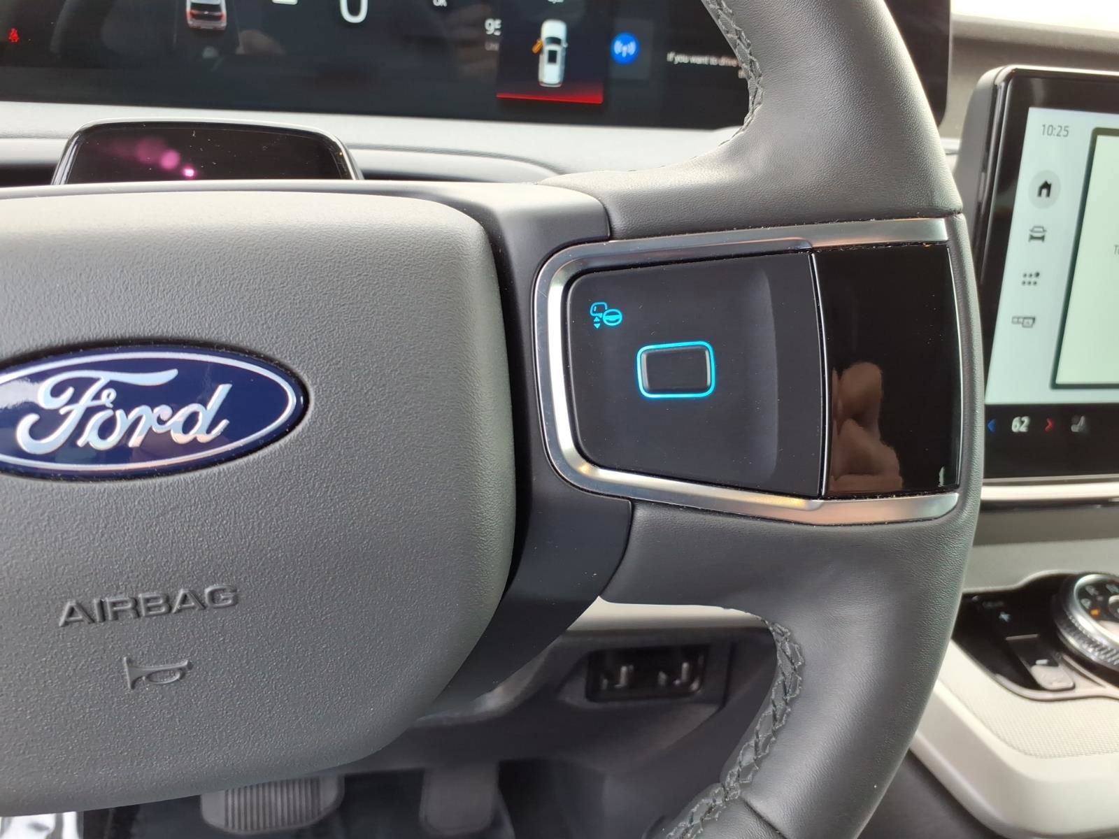 Certified 2025 Ford Expedition Max Active image 17